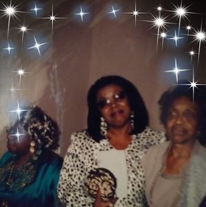 Meet your Posher, Hope